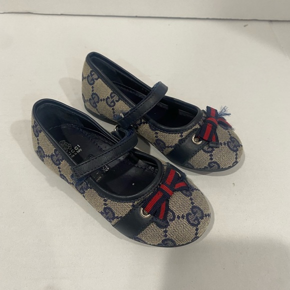 Gucci Other - Gucci GG ballet flats